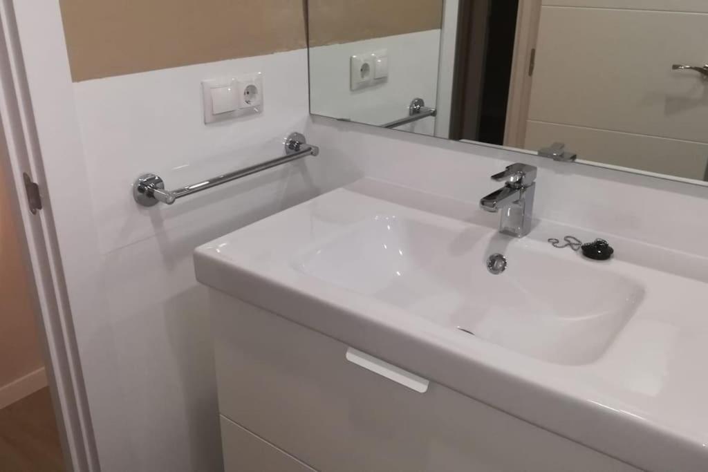 Apartamento Cuarzo Севилья Экстерьер фото